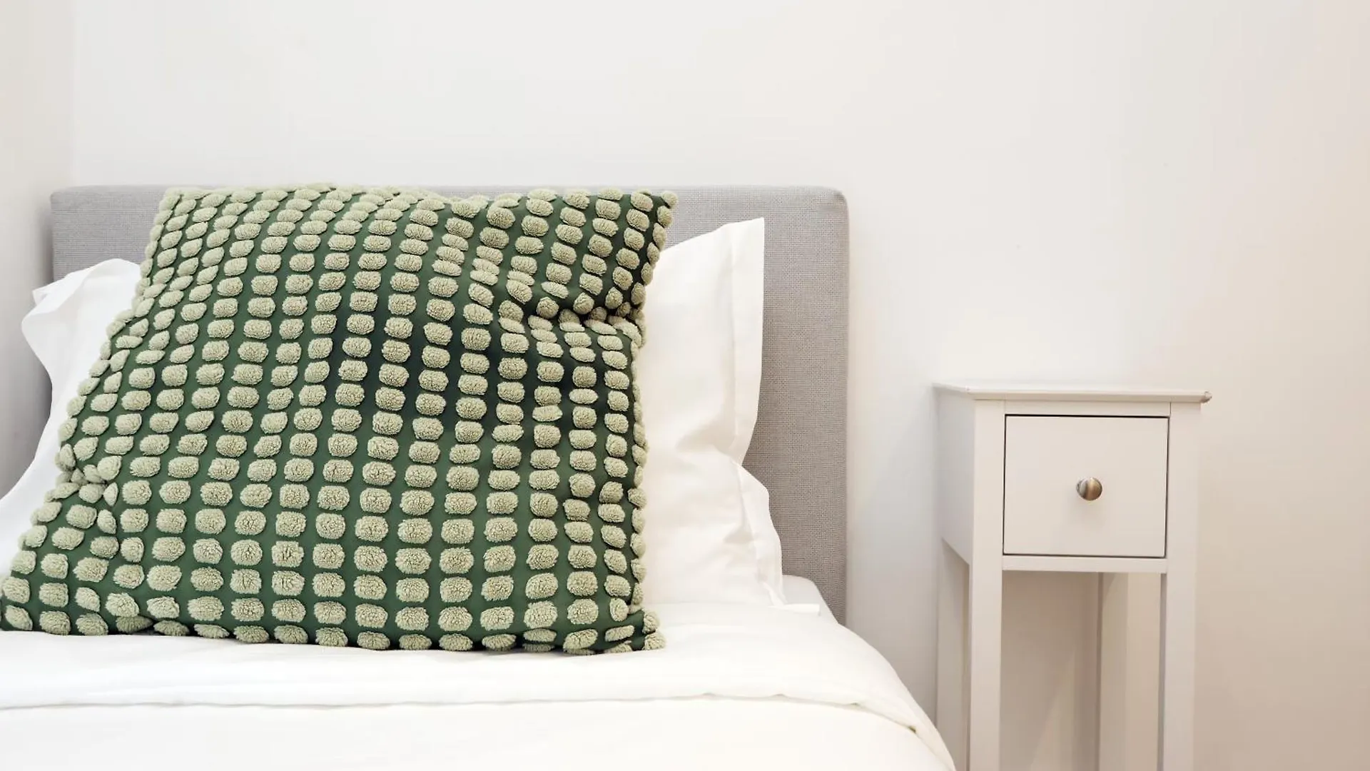 Luxury Living, Central Spot Cardiff 0*,  Royaume-Uni