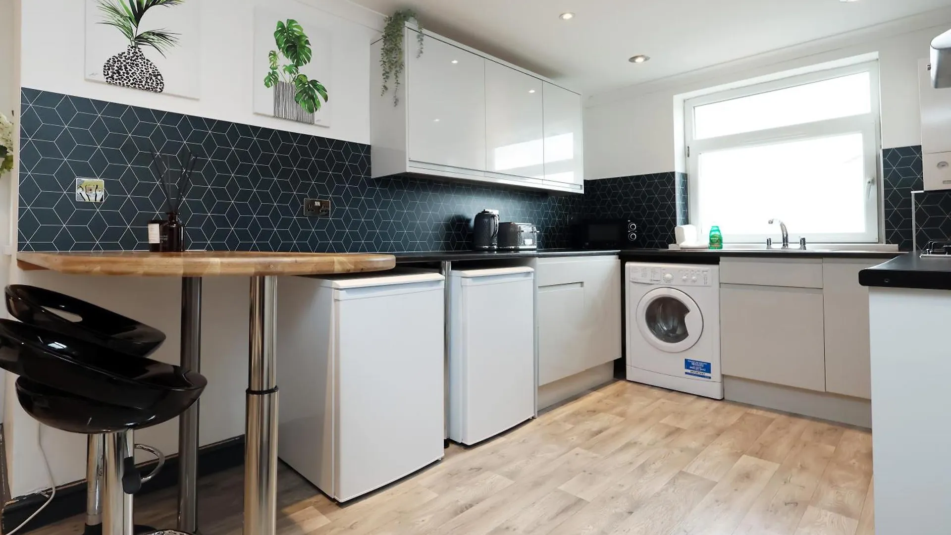 Luxury Living, Central Spot Cardiff